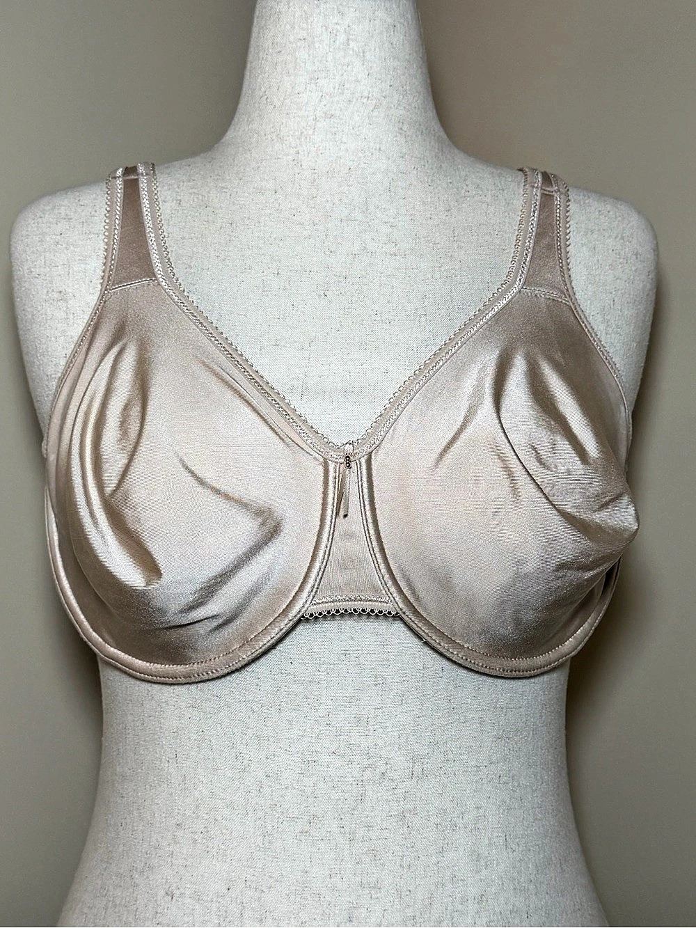 Wacoal Basic Beauty Spacer T-Shirt Bra 44D Nude Beige 855192 Underwire